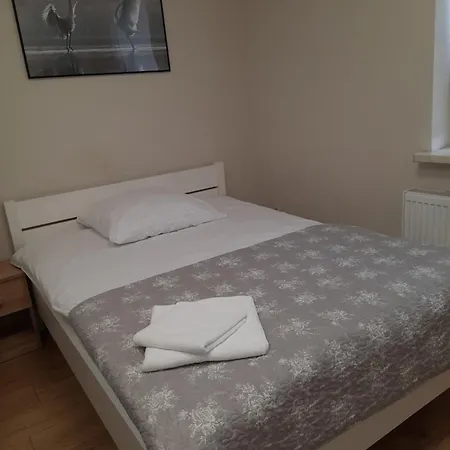 Δωμάτια σε οικογενειακή κατοικία Hotelik Corner