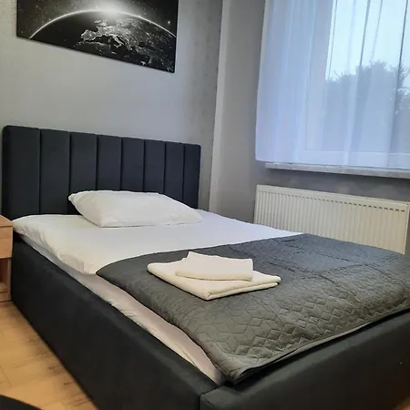 Δωμάτια σε οικογενειακή κατοικία Hotelik Corner *