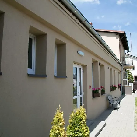 Δωμάτια σε οικογενειακή κατοικία Hotelik Corner